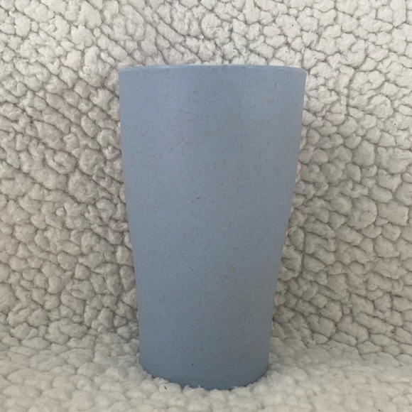 4 Lightweight Stackable Wheat Drinking Cups - Picture 3 of 6